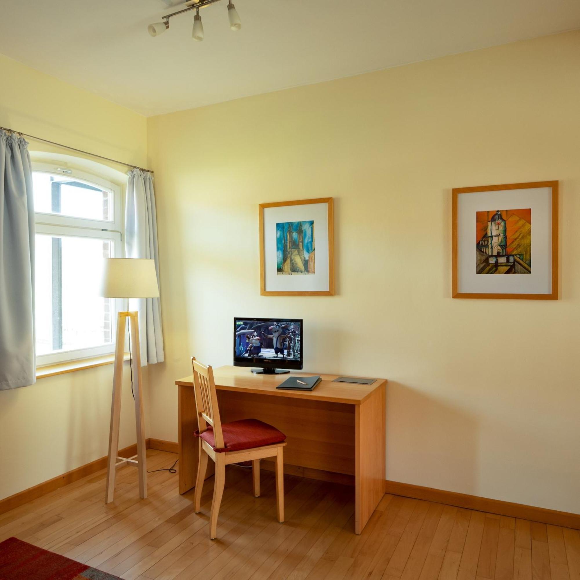 Biohotel Stiftsgut Wilhelmsgluecksbrunn Creuzburg Exterior photo