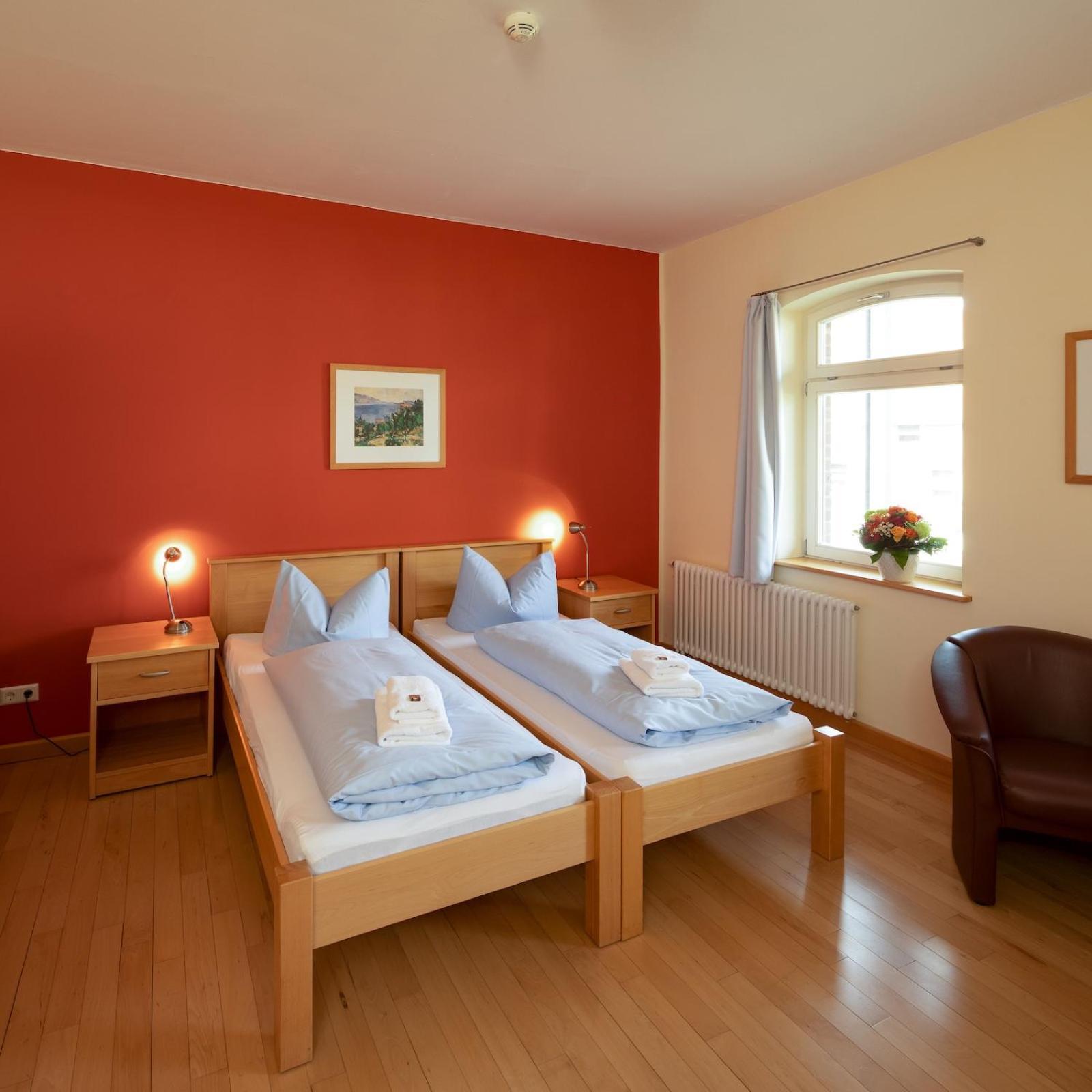 Biohotel Stiftsgut Wilhelmsgluecksbrunn Creuzburg Exterior photo